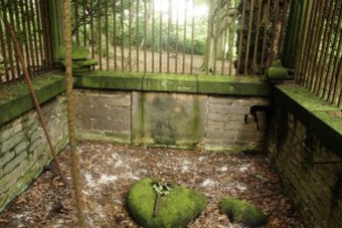 Robin Hoods grave 7